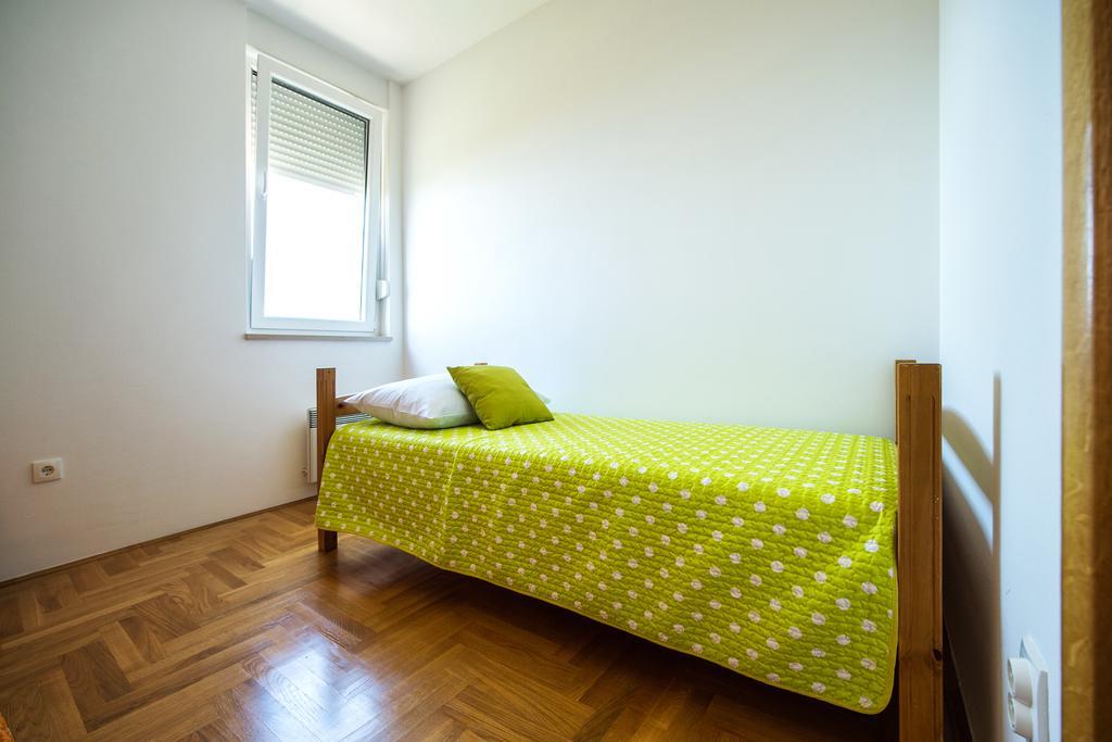 Apartment Dominik Podstrana Exterior photo